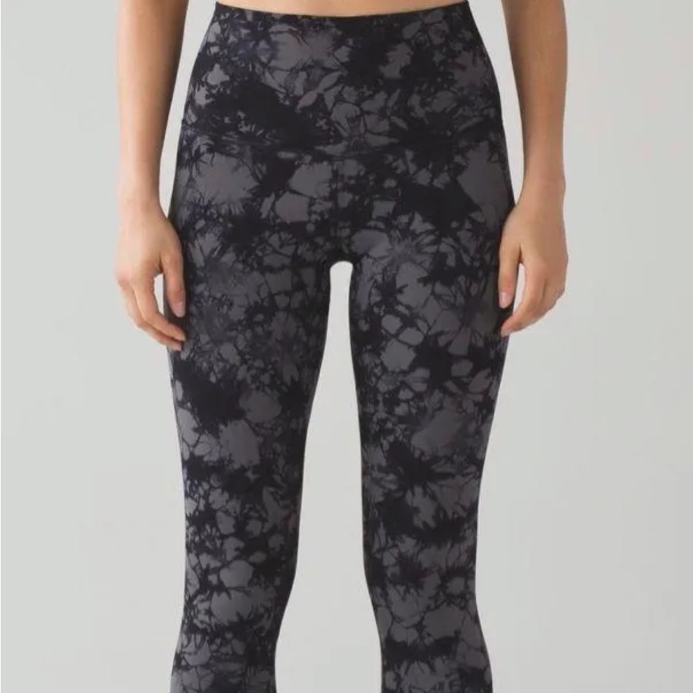Lululemon Wunder Under Tie Dye size 4